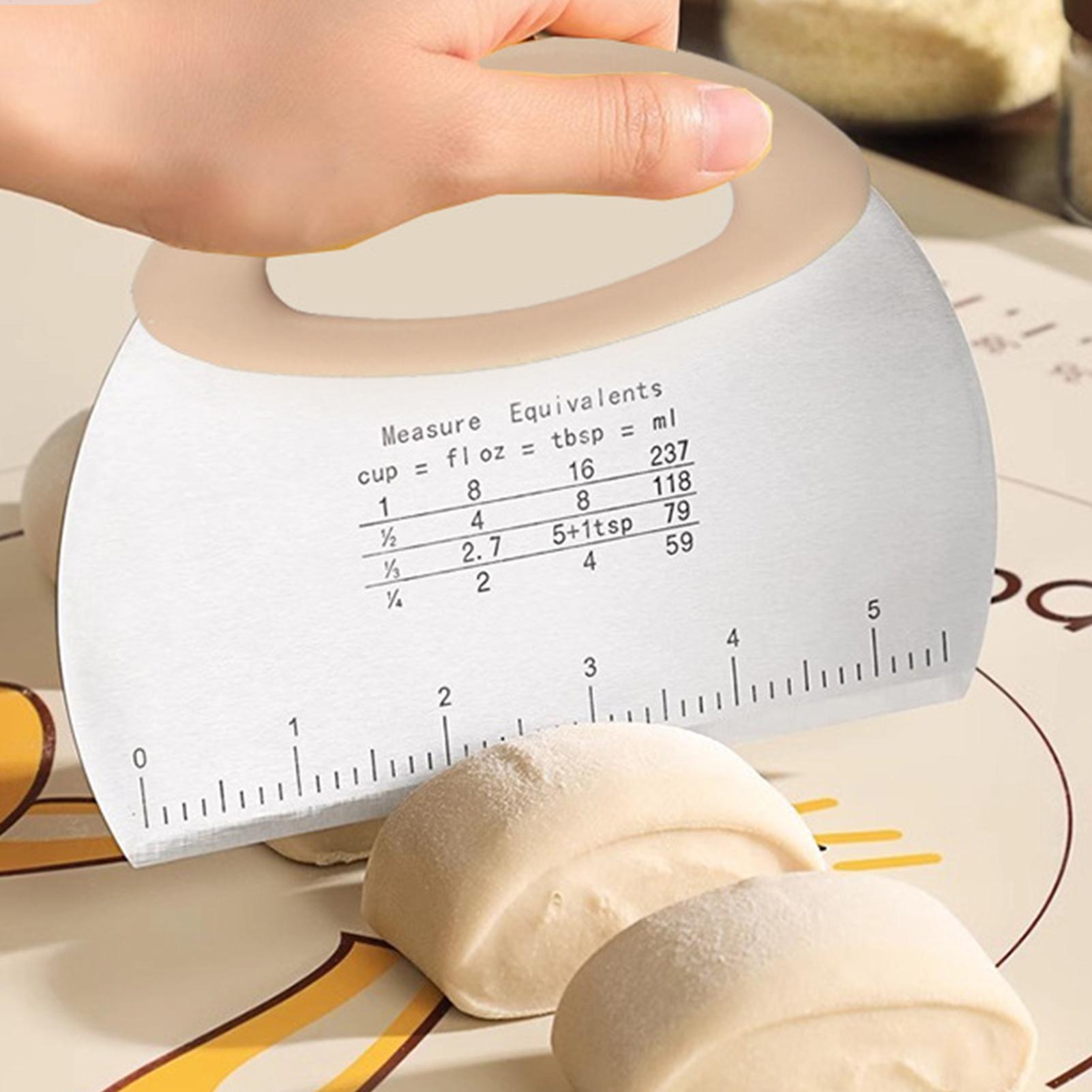 Grattoir à pâte de cuisine en  - Bench Scraper Dough avis et prix