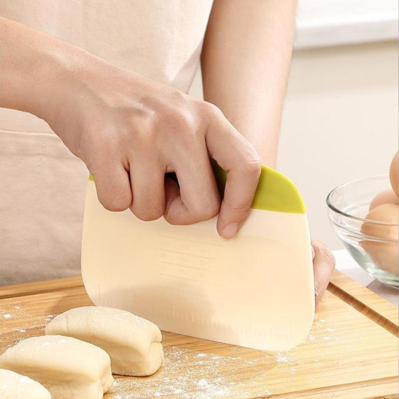 Grattoir à pâte bol grattoir p - Bench Scraper Dough avis et prix